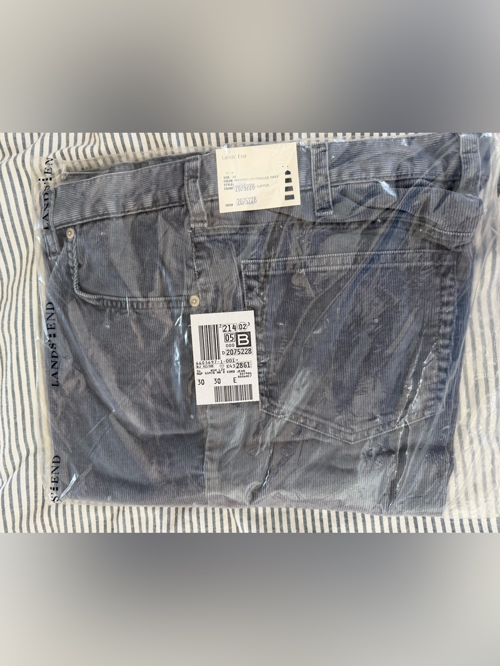 NWT Men's Lands' End Corduroy Pants, size 34